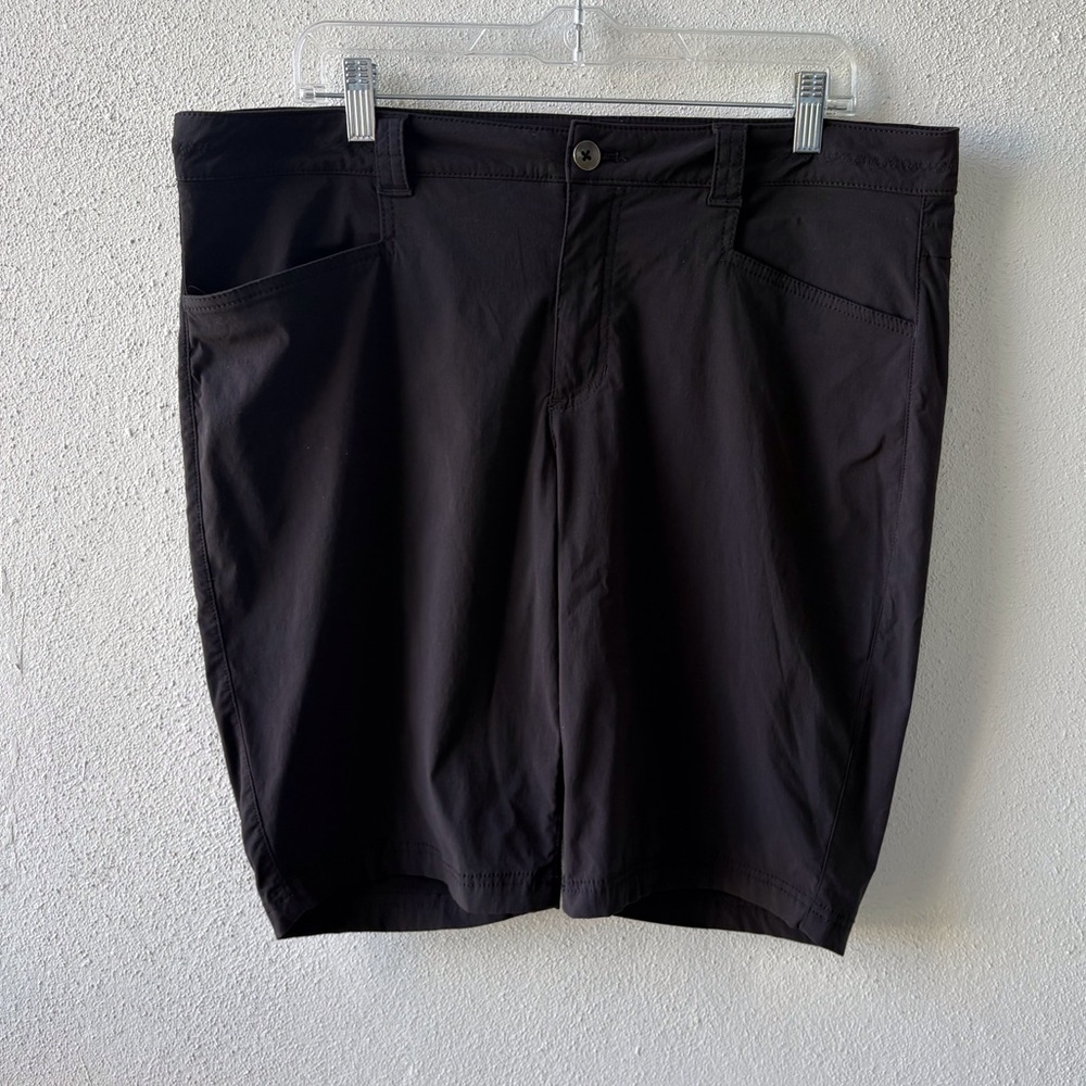 Eddie Bauer Size 16 Black Hiking Shorts 10” Inseam Outdoors Activewear Utility
